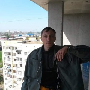 АЛЕКСАНДР , 44 года