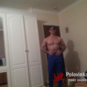 Dimitri , 48 лет