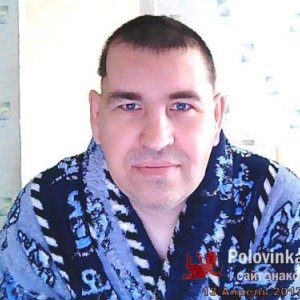 Виталий Петров, 49 лет