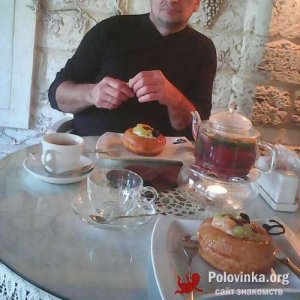 Alex , 54 года