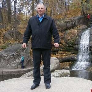 ВИКТОР , 54 года