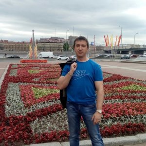 Руслан , 44 года