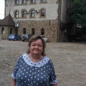 Алевтина , 76 лет