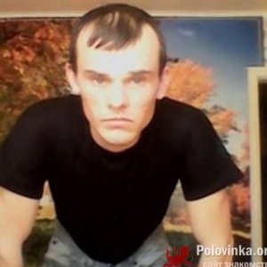 Максим Попов, 32 года