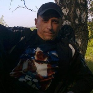 Павел , 44 года