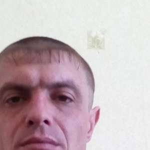 Максим , 40 лет