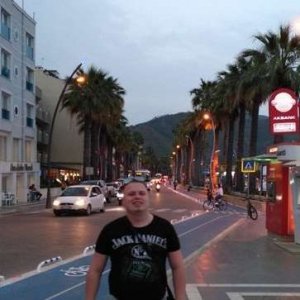 Максим , 32 года