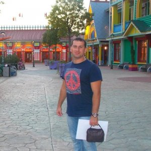 Денис Грей, 38 лет