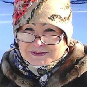 ГАЛИНА , 64 года