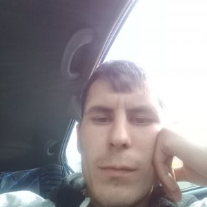АНДРЕЙ КАЛМЫКОВ, 34 года