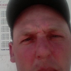 Денис , 44 года
