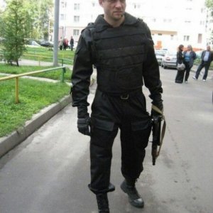 Максим калинин, 33 года