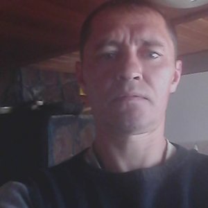 Евгений Азильгариев, 49 лет
