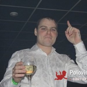 АНТОН , 42 года