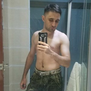 Давид Хачятрян, 42 года