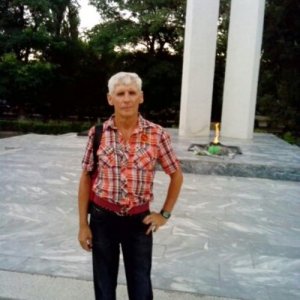Николай Величко, 75 лет