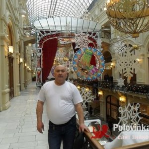 Михаил , 53 года