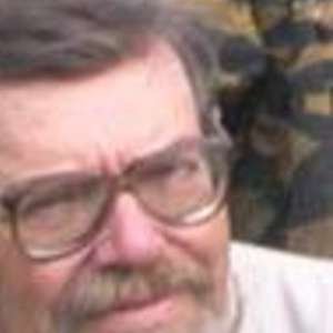 Лев , 83 года