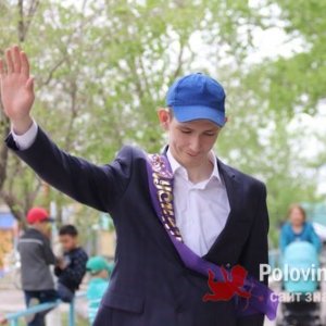 Макс Сургутанов, 24 года