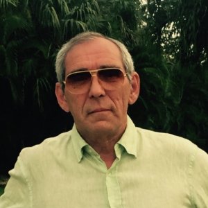 Юрий , 69 лет