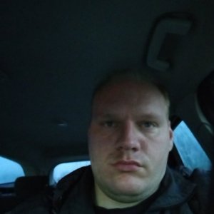 Максим , 37 лет
