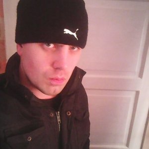 Jurij , 37 лет