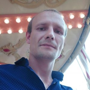 Виктор Иванов, 34 года