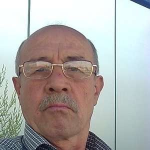 Рафмк Рафик, 68 лет