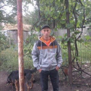 АНДРЕЙ Гузак, 33 года