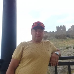 Зот , 42 года