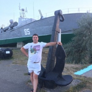 Денис , 33 года