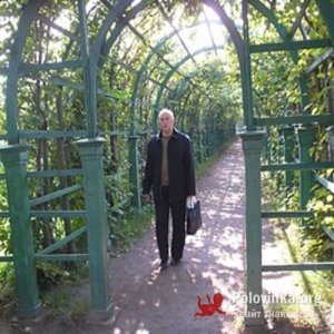 Виктор , 72 года