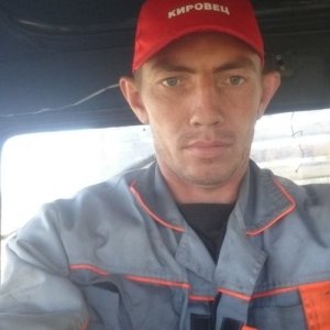Олег Шлячков, 36 лет