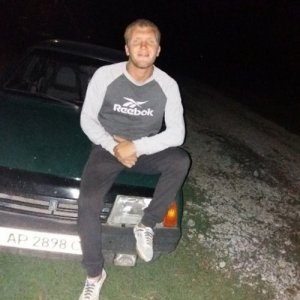 Влад Рыбальченко, 25 лет