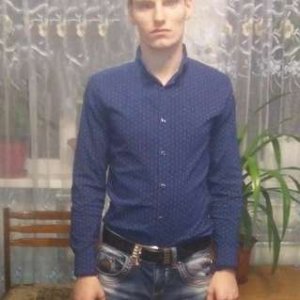 Ростислав Ткаченко, 29 лет