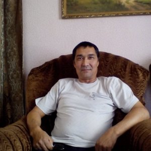 Руслан ИЗБАСАРОВ, 57 лет