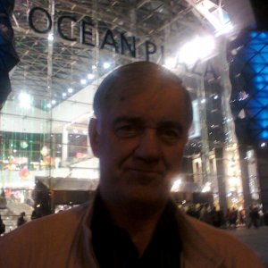 Анатолий , 72 года