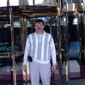 Виктор , 61 год