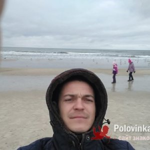 Саша , 33 года