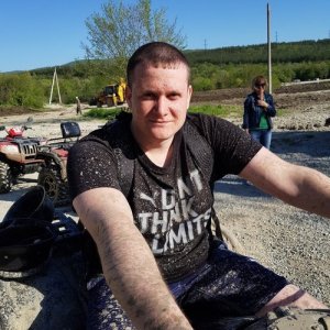 Ян , 32 года