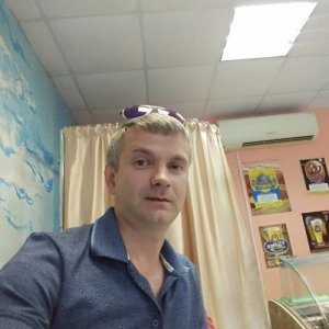 Геннадий , 46 лет