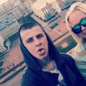 валера москвичев, 28 лет