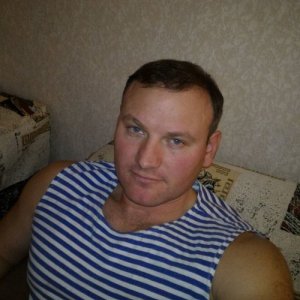 Юрий , 47 лет