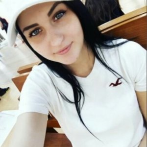 Bahar , 34 года