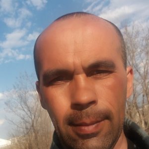 Анатолий , 44 года