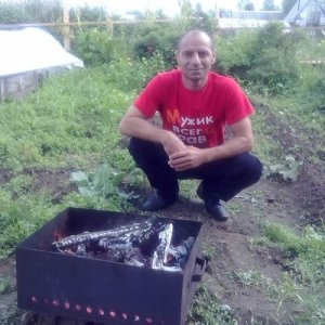 Тигран Мхеян, 53 года