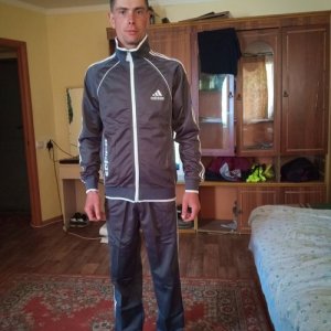 Саша , 32 года