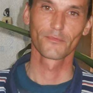 Максим , 48 лет