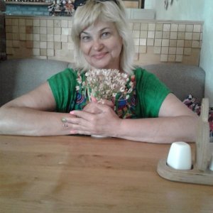 Лариса , 60 лет
