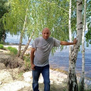 Адам , 42 года